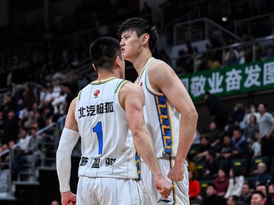 乐动体育官网-北京球队实力碾压对手，获得宝贵三分