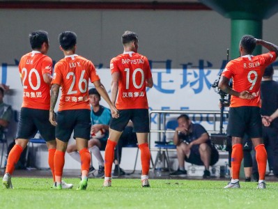 -绿城半场收获两球，主场胜利稳居中游的简单介绍