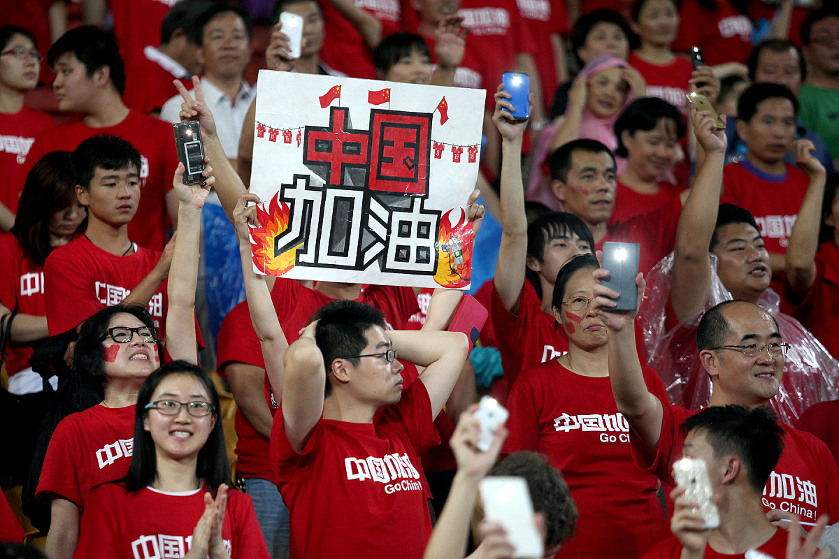中国足球队实力雄厚取得国际胜利