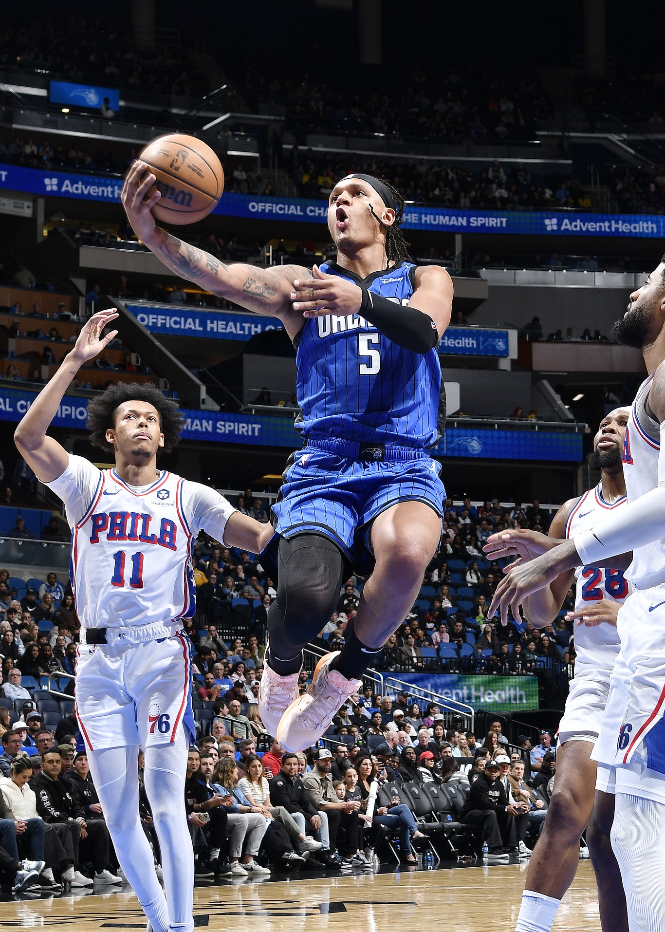 关于NBA常规赛：费城人主场击败老鹰队的信息
